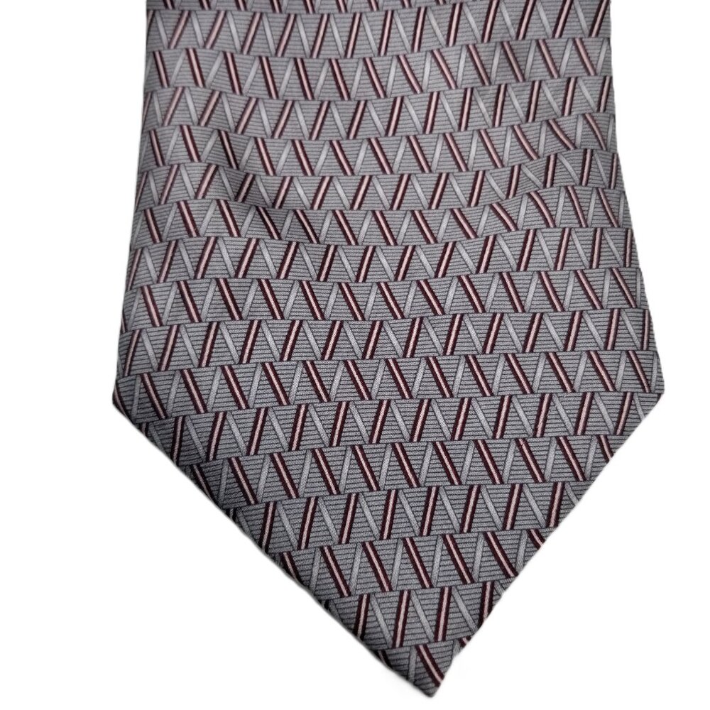 Van Heusen Men's 100% Silk Tie Gray Burgundy Geometric 4 in Wide 59 in
